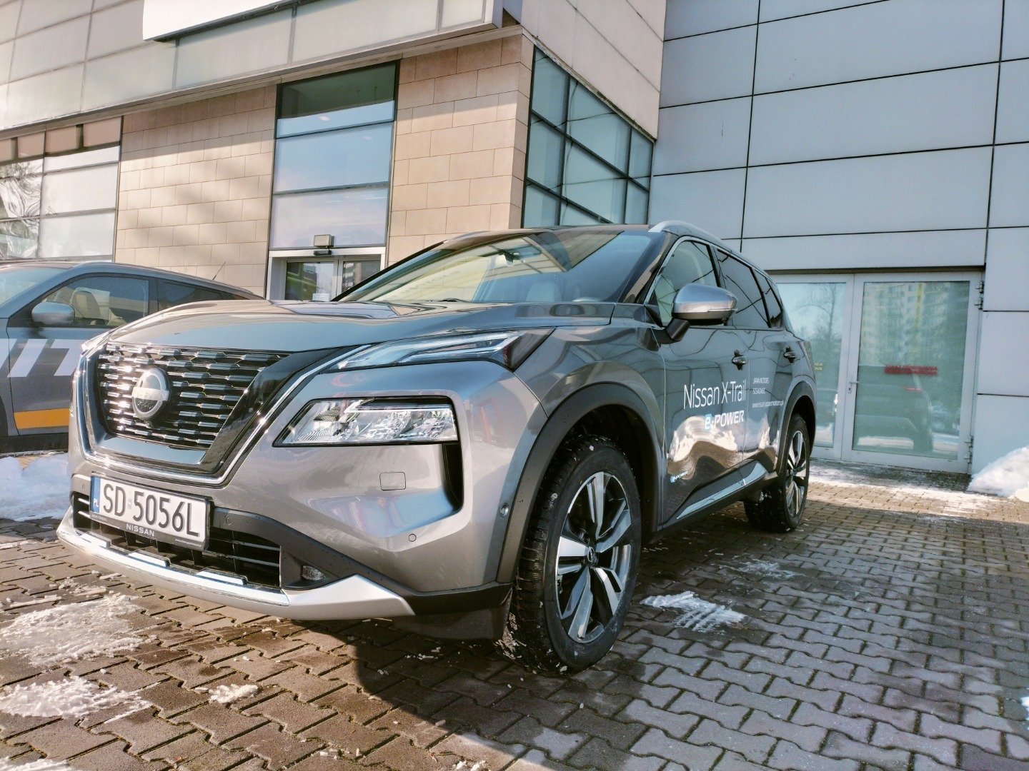 Nissan Japan Motors autoryzowany dealer Nissana