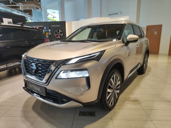 Nissan X-Trail Tekna  4WD 2023R.