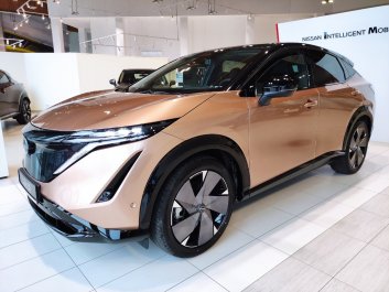 Nissan ARIYA EVOLVE 87kWh 306 KM 4WD e-4ORCE 22kW 20"FELGI  4WD 2023R.