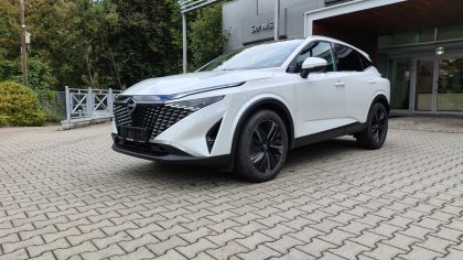 Nissan Qashqai 1,3 158 KM MHEV / Benzyna / Automat / Tekna / BOSE / 4WD  4WD R.