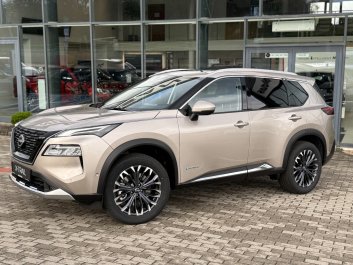 Nissan X-Trail Tekna / Pakiet Premium   2025R.