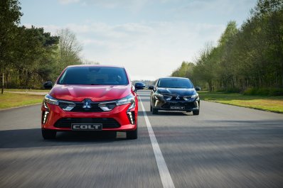 MITSUBISHI Colt Invite  2025R.