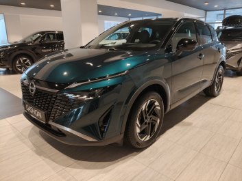 Nissan Qashqai 1,3 158 KM MHEV XTR / benzyna / N-Connecta / Panoramiczny dach / 2WD /   R.