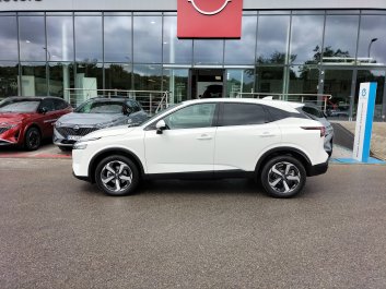 Nissan Qashqai TEKNA   R.<br /><small>(Samochód używany)</small>