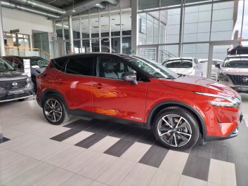 Nissan Qashqai TEKNA   2024R.<br /><small>(Samochód używany)</small>