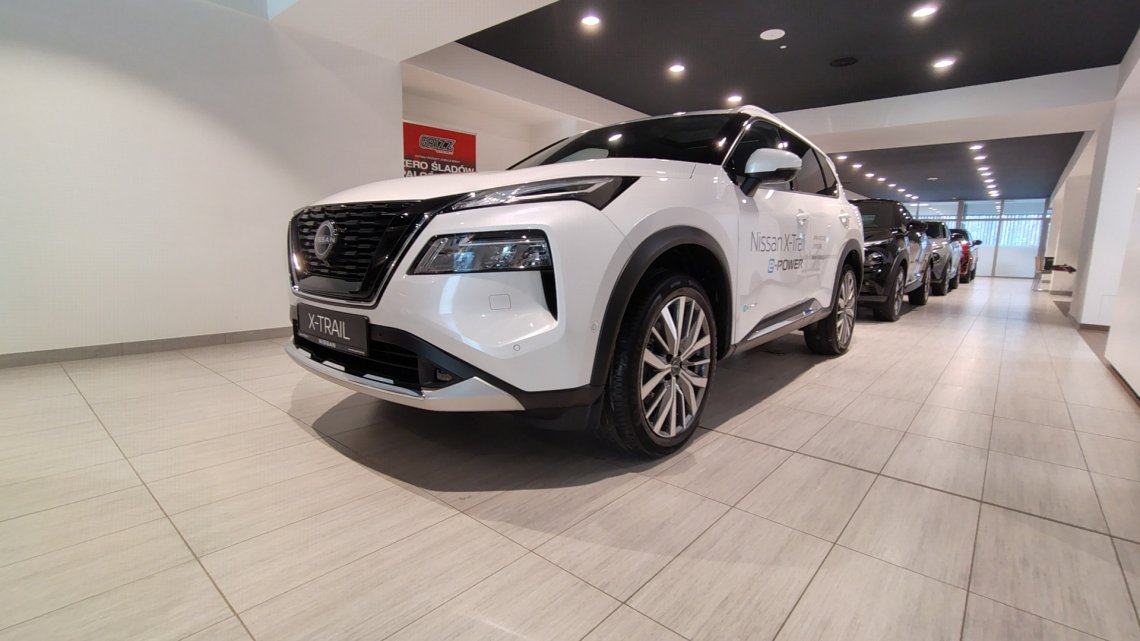 Nissan X-Trail e-POWER / Hybryda / Tekna / Pakiet Premium / Felgi 20" / 4WD /  4WD R.